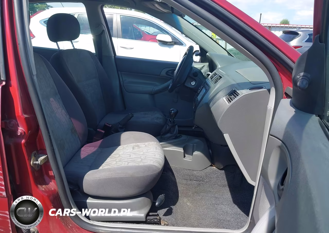 2005 Ford Focus Zx4 VIN:1FAFP34NX5W233326 - 5