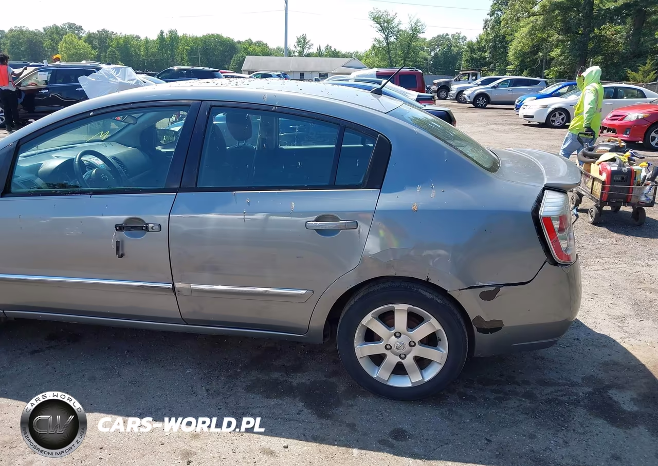2011 Nissan Sentra 2.0S VIN:3N1AB6APXBL667793 - 6