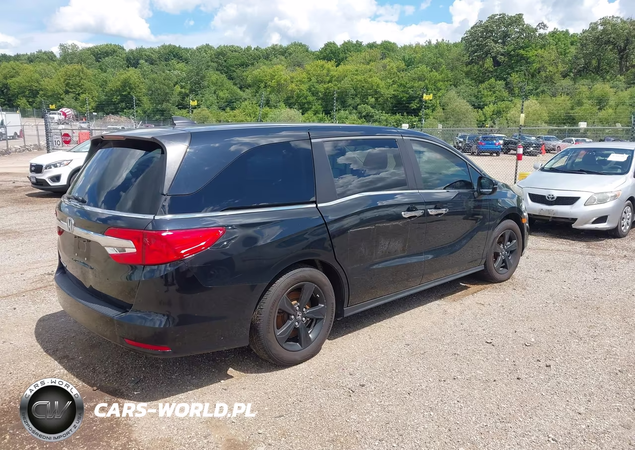 2018 Honda Odyssey Ex-L VIN:5FNRL6H79JB039451 - 4