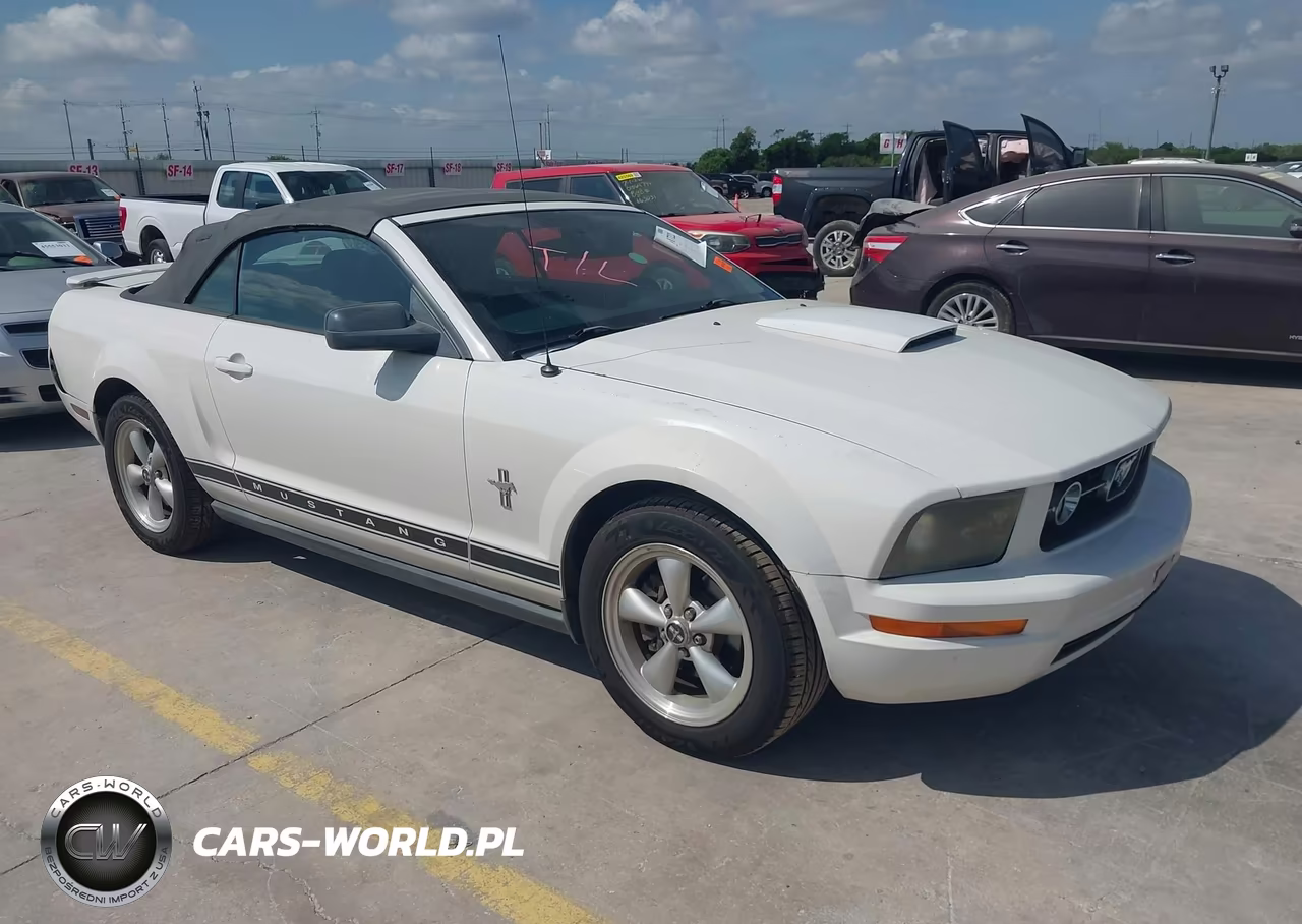 2007 Ford Mustang V6 Deluxe-V6 Premium