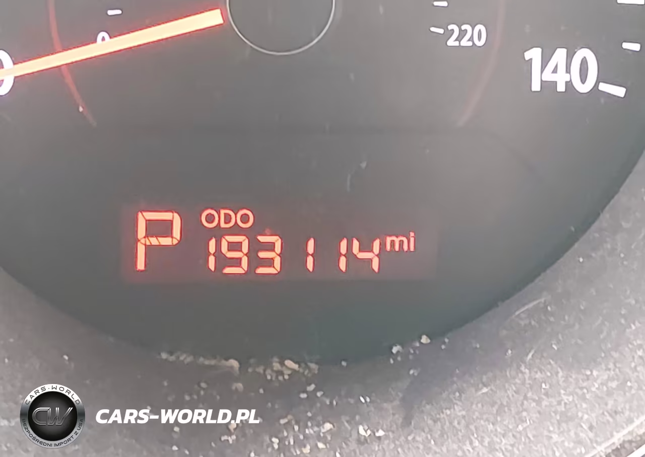 2010 Kia Soul + VIN:KNDJT2A2XA7702133 - 16