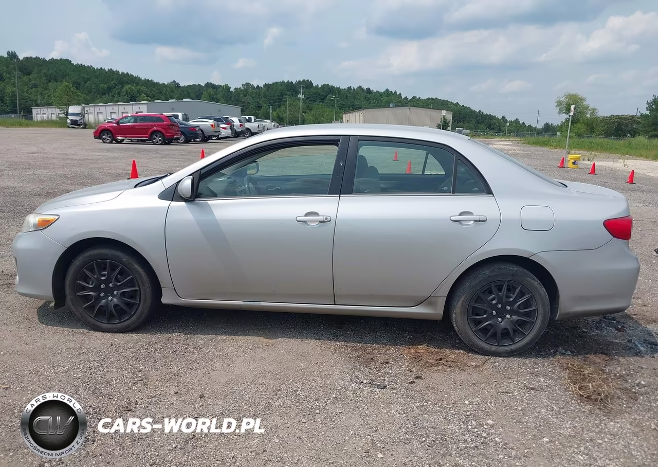 2013 Toyota Corolla Le VIN:5YFBU4EE0DP147231 - 14
