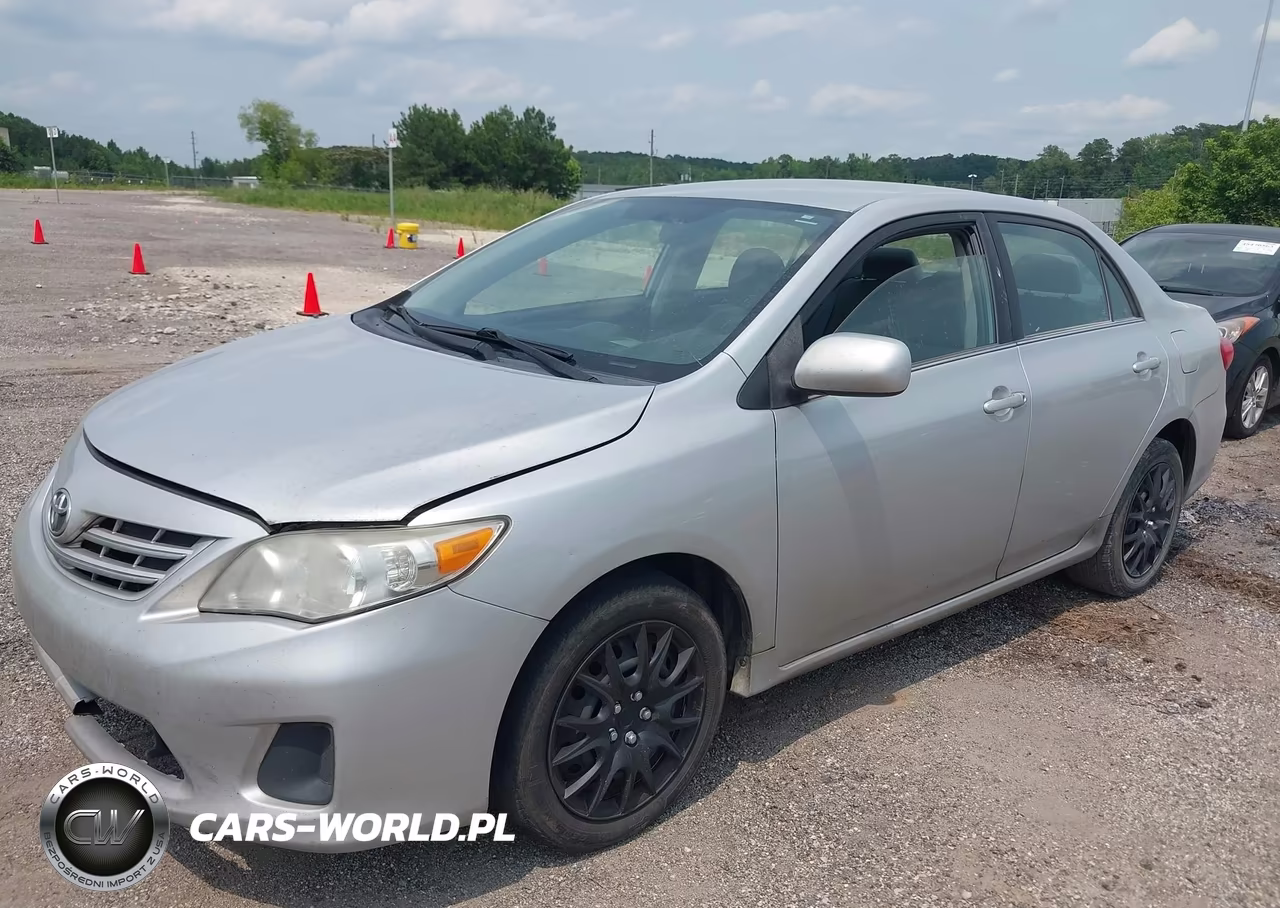 2013 Toyota Corolla Le VIN:5YFBU4EE0DP147231 - 2