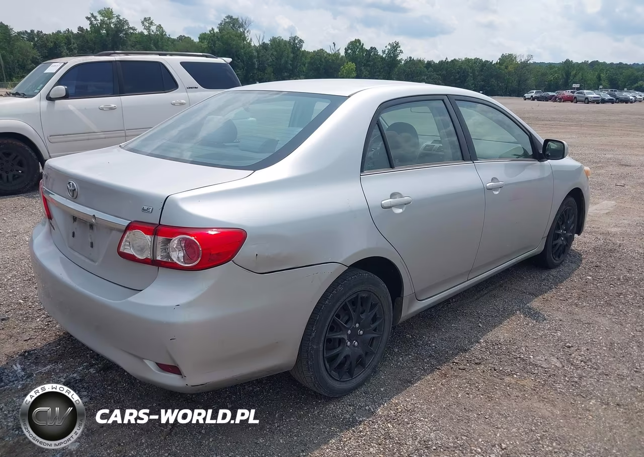 2013 Toyota Corolla Le VIN:5YFBU4EE0DP147231 - 4