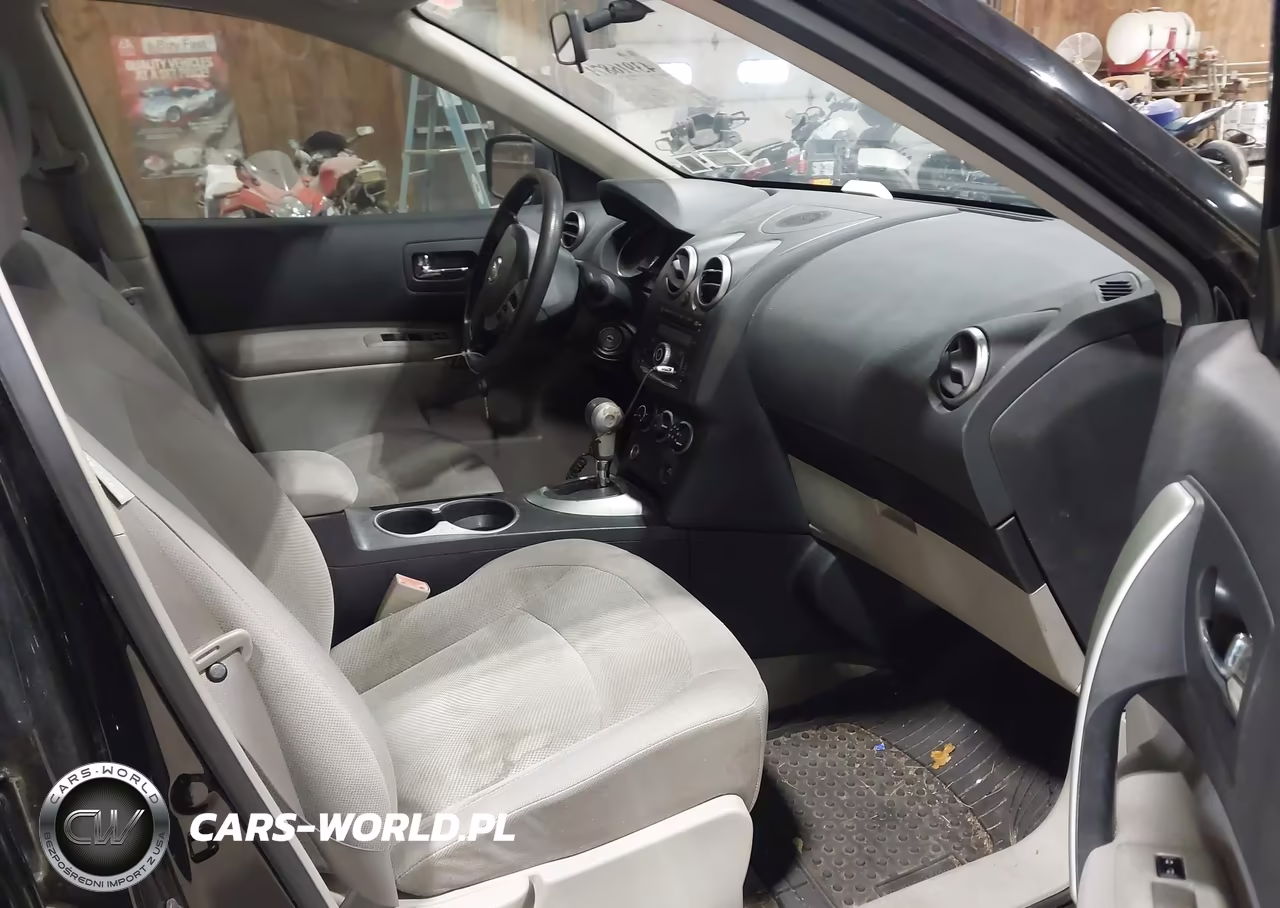 2011 Nissan Rogue S VIN:JN8AS5MTXBW572472 - 5