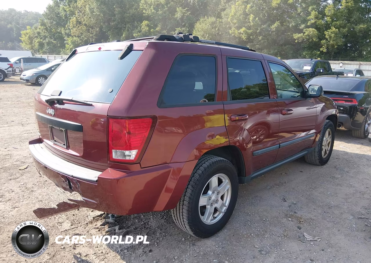 2007 Jeep Grand Cherokee Laredo VIN:1J8GR48K17C610105 - 4
