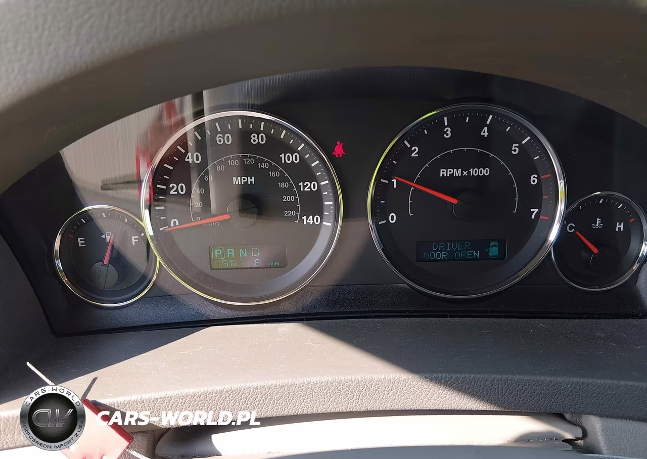 2007 Jeep Grand Cherokee Laredo VIN:1J8GR48K17C610105 - 7
