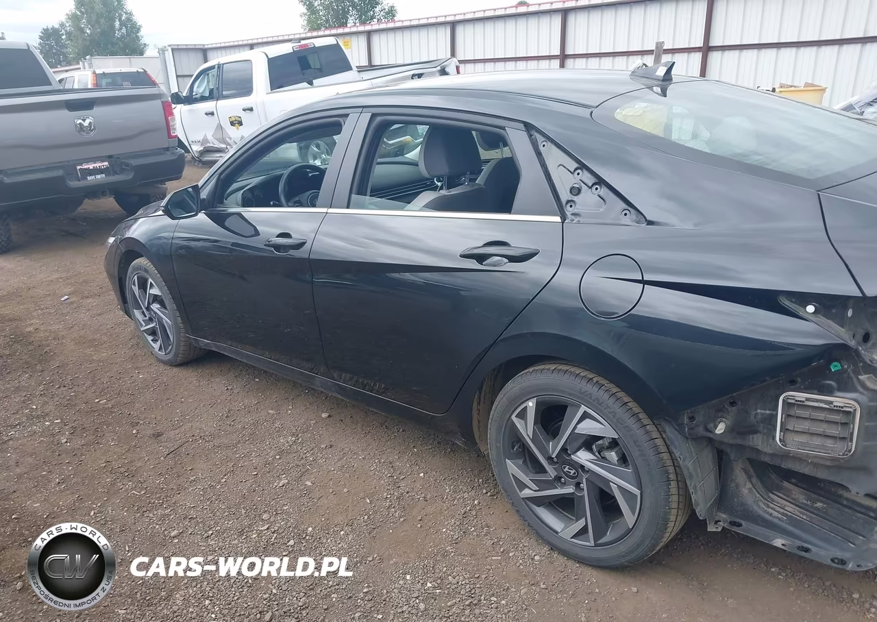 2025 Hyundai Elantra Limited VIN:KMHLP4DG3SU959214 - 15