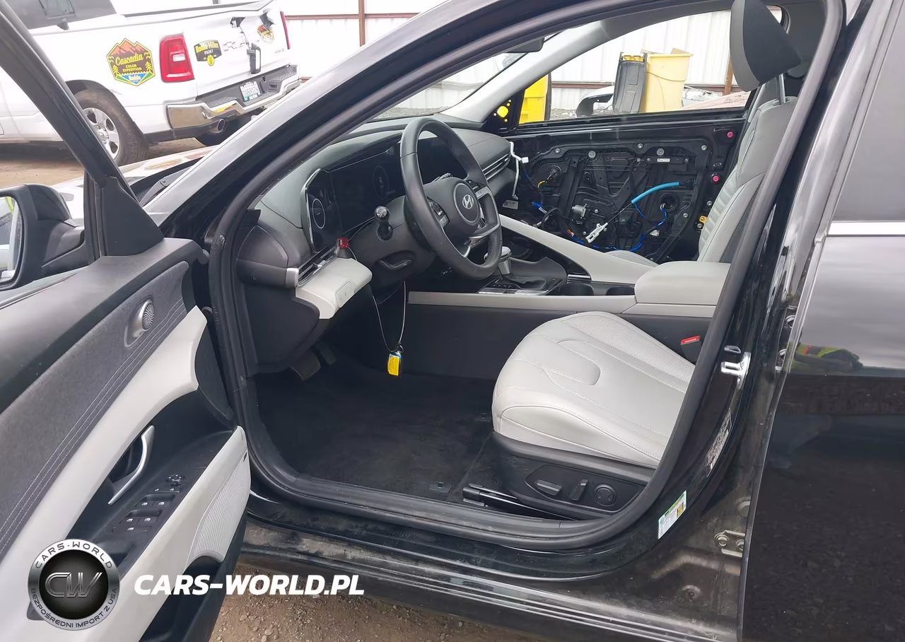 2025 Hyundai Elantra Limited VIN:KMHLP4DG3SU959214 - 5