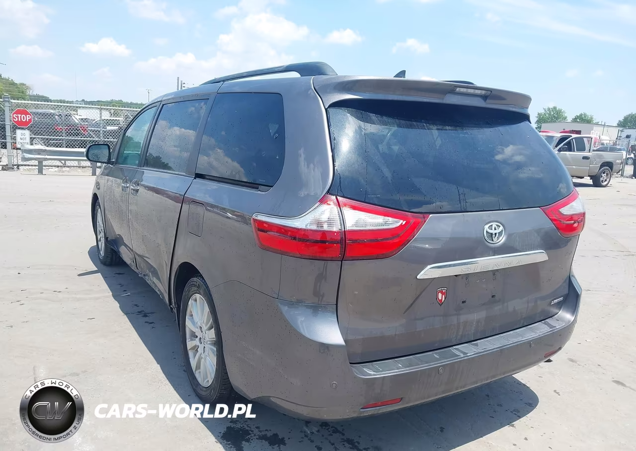2016 Toyota Sienna Limited 7 Passenger VIN:5TDYK3DC2GS725285 - 3