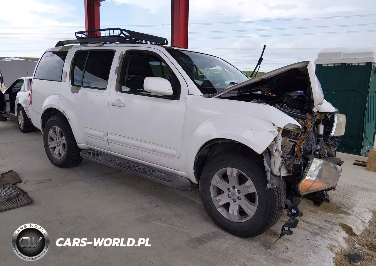 2006 Nissan Pathfinder Le