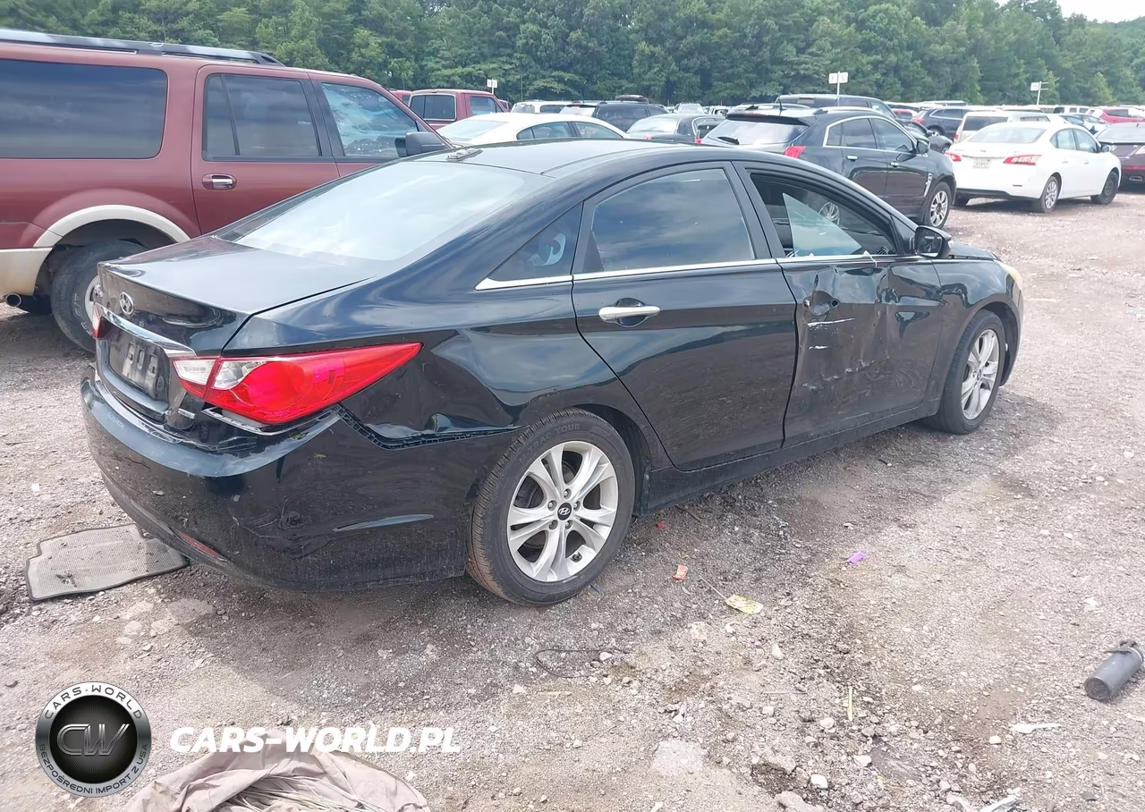 2013 Hyundai Sonata Limited VIN:5NPEC4ACXDH695061 - 4