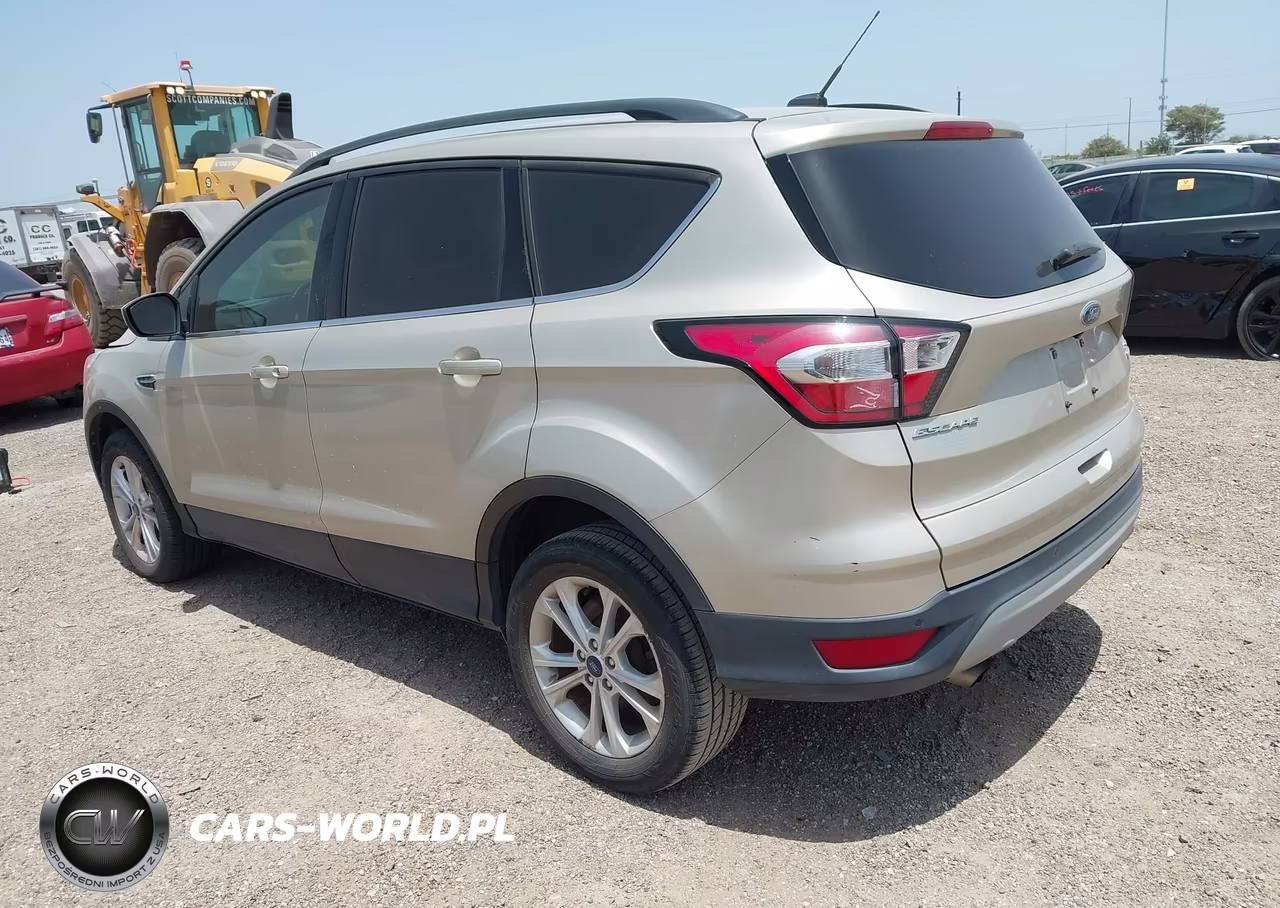 2017 Ford Escape Se VIN:1FMCU0GD3HUD10735 - 3