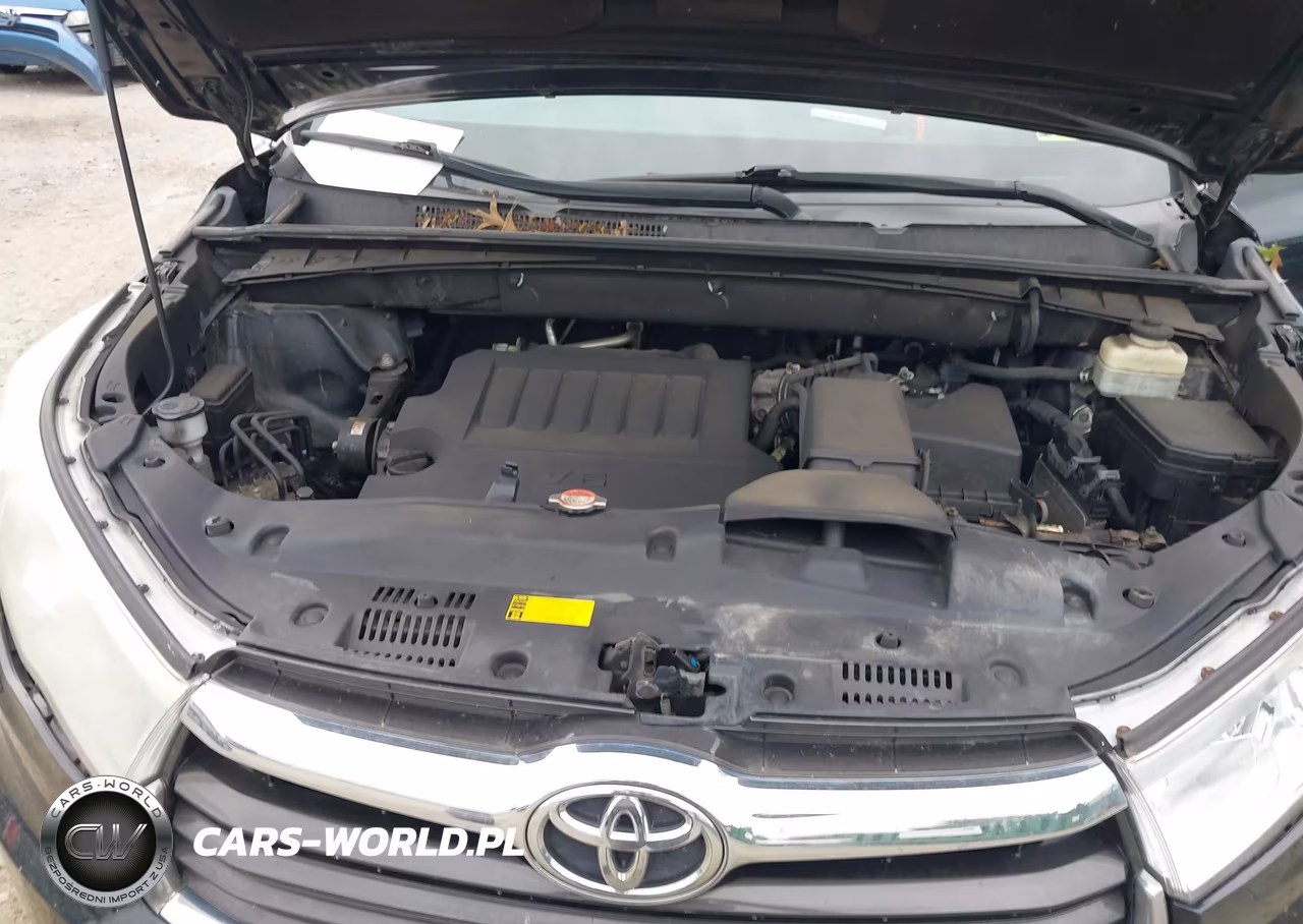 2016 Toyota Highlander Le V6 VIN:5TDBKRFH1GS272486 - 10