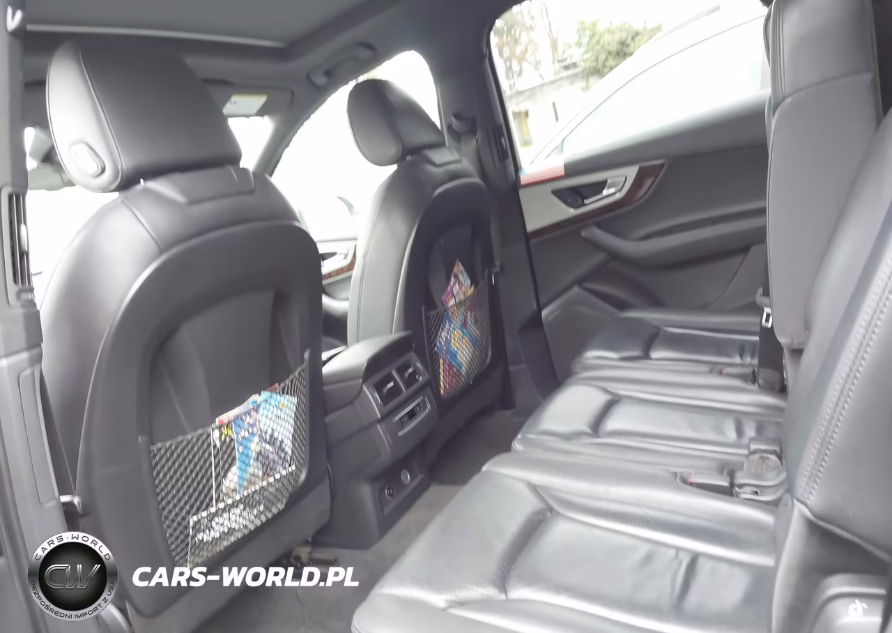 2019 Audi Q7 45 Premium VIN:WA1AHAF72KD018903 - 19