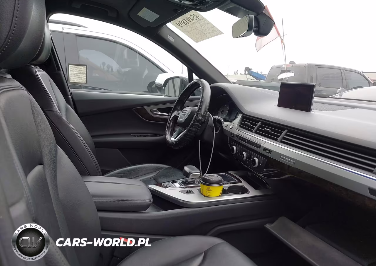 2019 Audi Q7 45 Premium VIN:WA1AHAF72KD018903 - 5