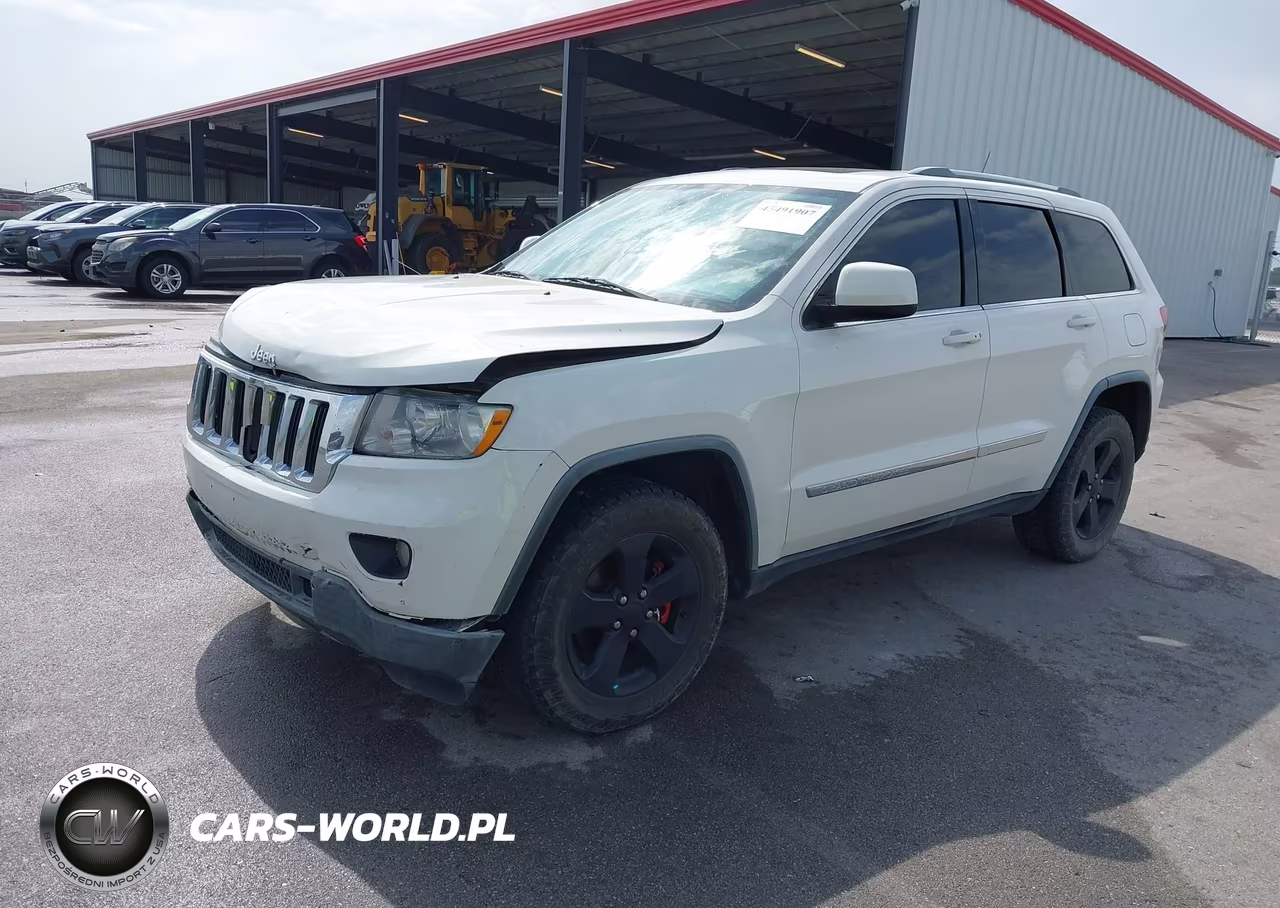 2011 Jeep Grand Cherokee Laredo VIN:1J4RR4GT1BC632411 - 2
