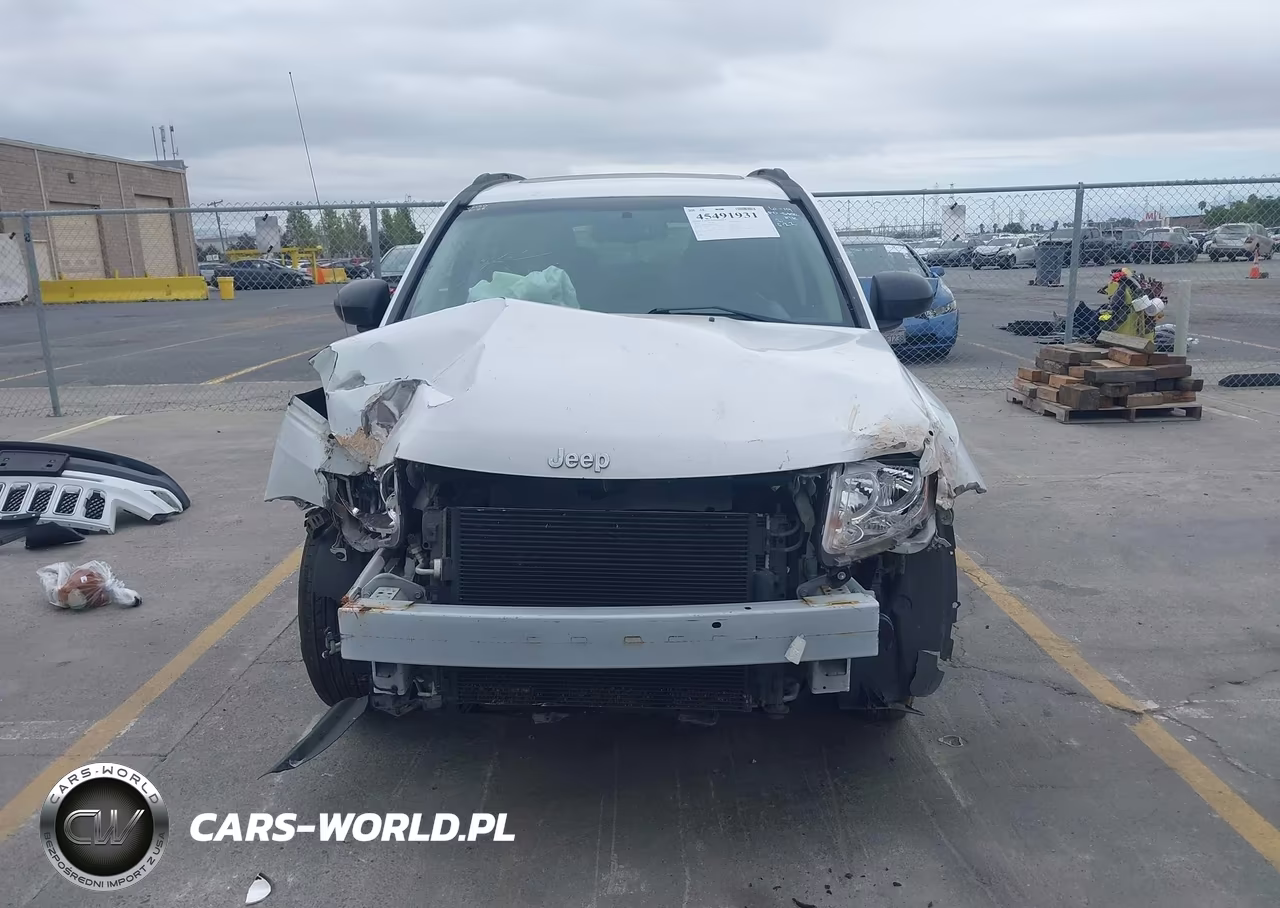 2013 Jeep Compass Latitude VIN:1C4NJDEB6DD192396 - 13