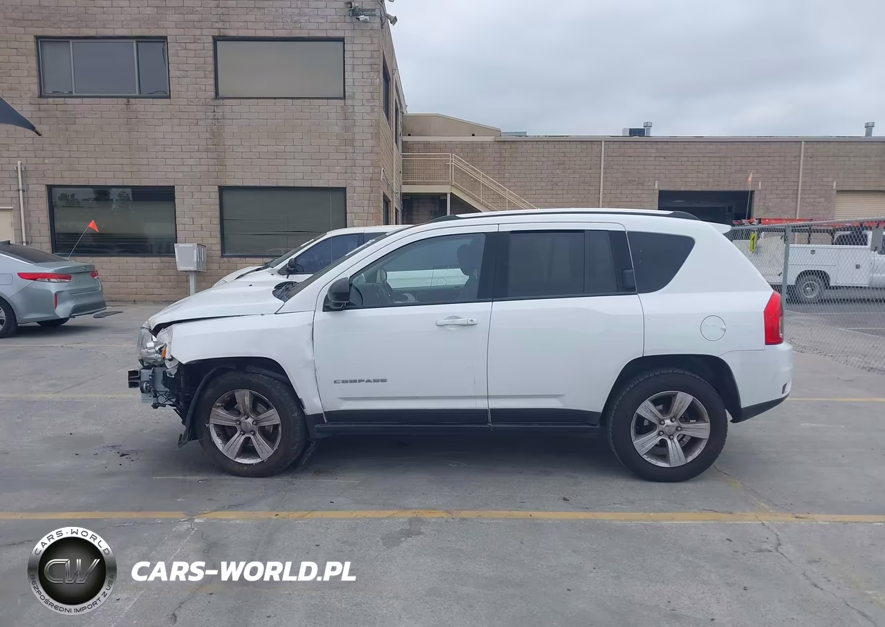 2013 Jeep Compass Latitude VIN:1C4NJDEB6DD192396 - 15