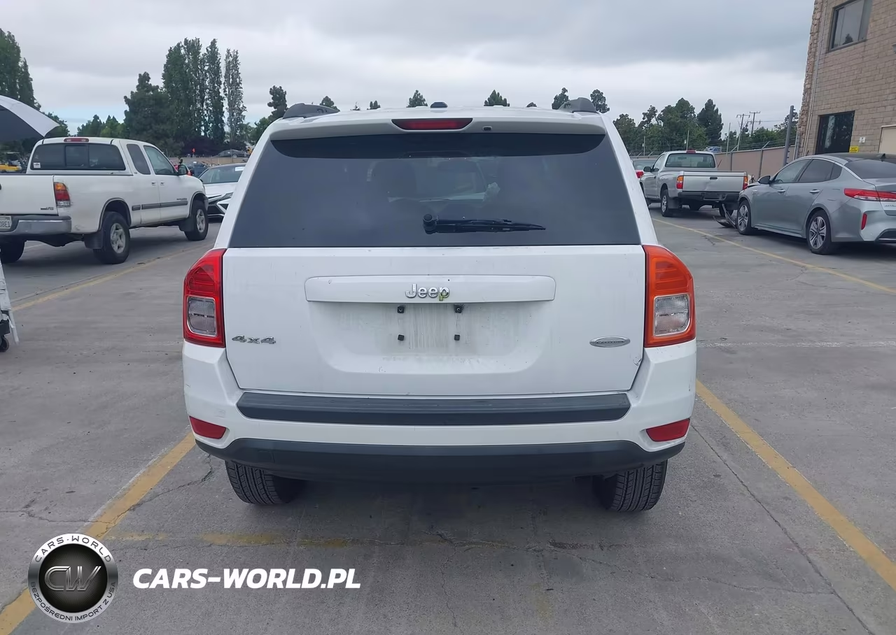 2013 Jeep Compass Latitude VIN:1C4NJDEB6DD192396 - 17