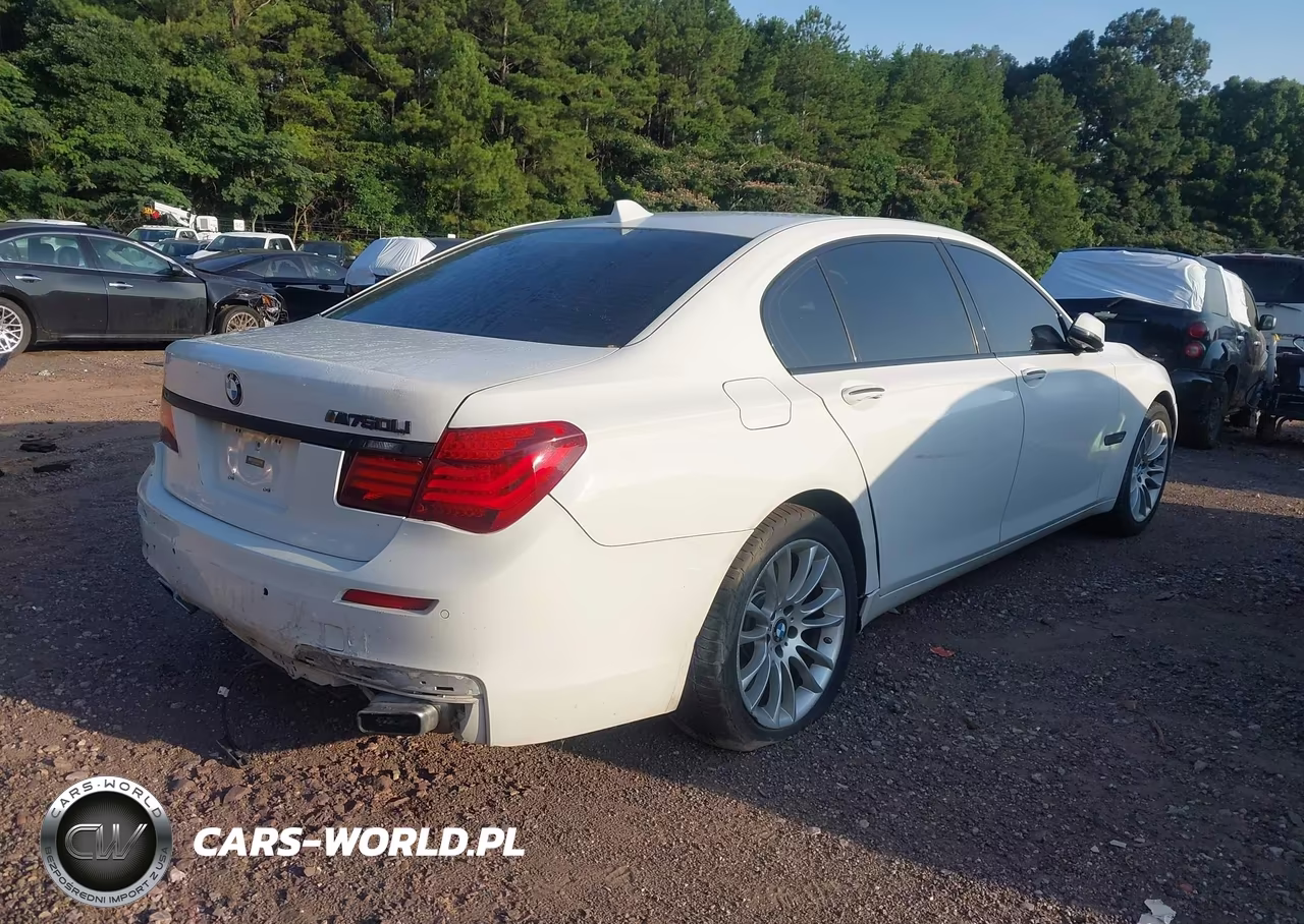 2015 BMW 750Li xDrive VIN:WBAYF8C51FD653989 - 4