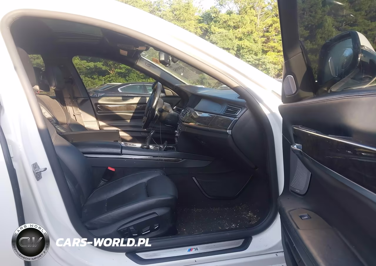 2015 BMW 750Li xDrive VIN:WBAYF8C51FD653989 - 5
