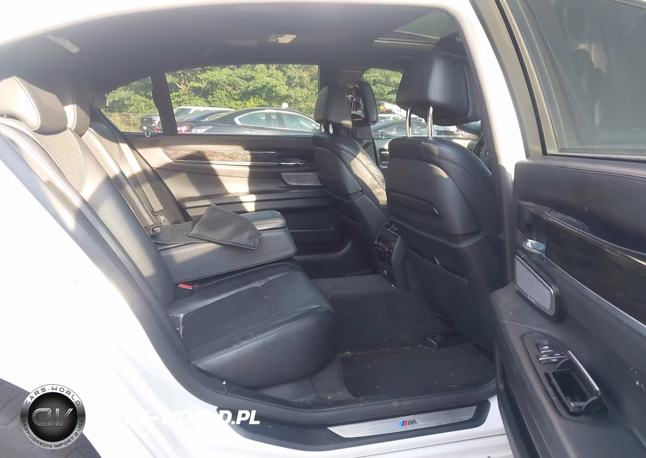 2015 BMW 750Li xDrive VIN:WBAYF8C51FD653989 - 8