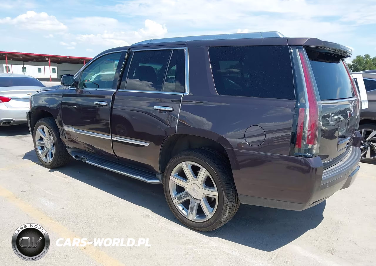 2015 Cadillac Escalade Luxury VIN:1GYS3BKJ2FR243860 - 3