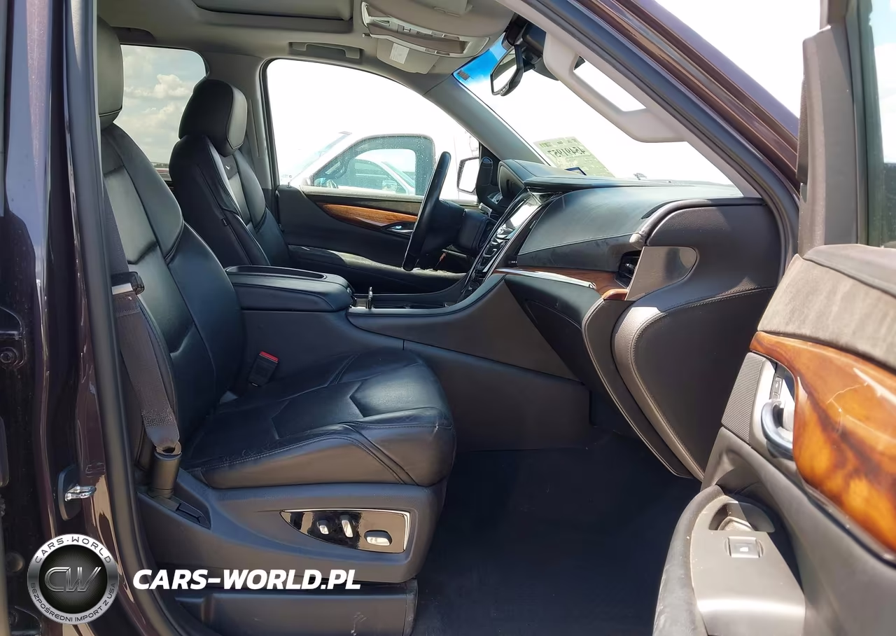 2015 Cadillac Escalade Luxury VIN:1GYS3BKJ2FR243860 - 5
