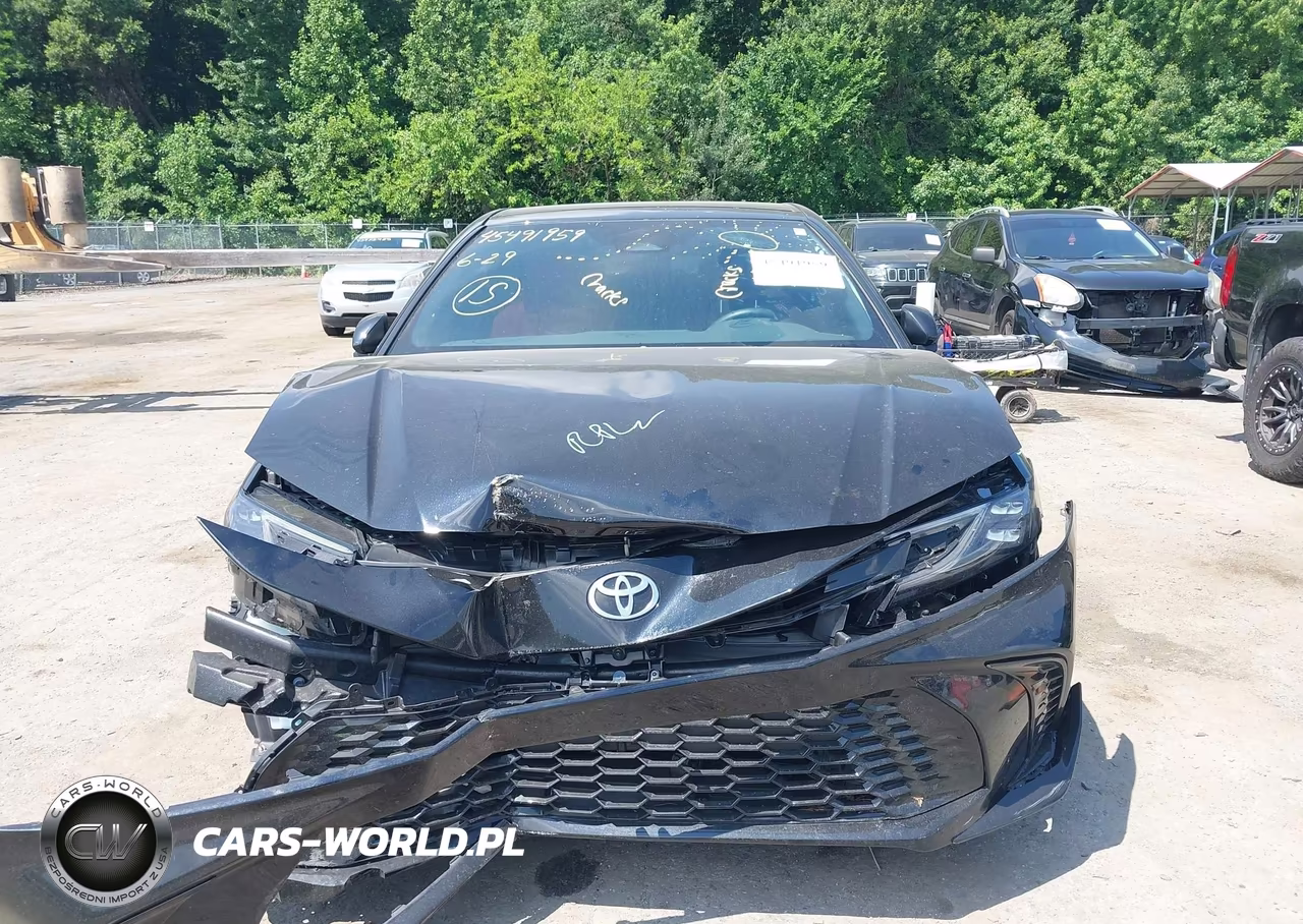 2025 Toyota Camry Xse VIN:4T1DAACK7SU204965 - 12
