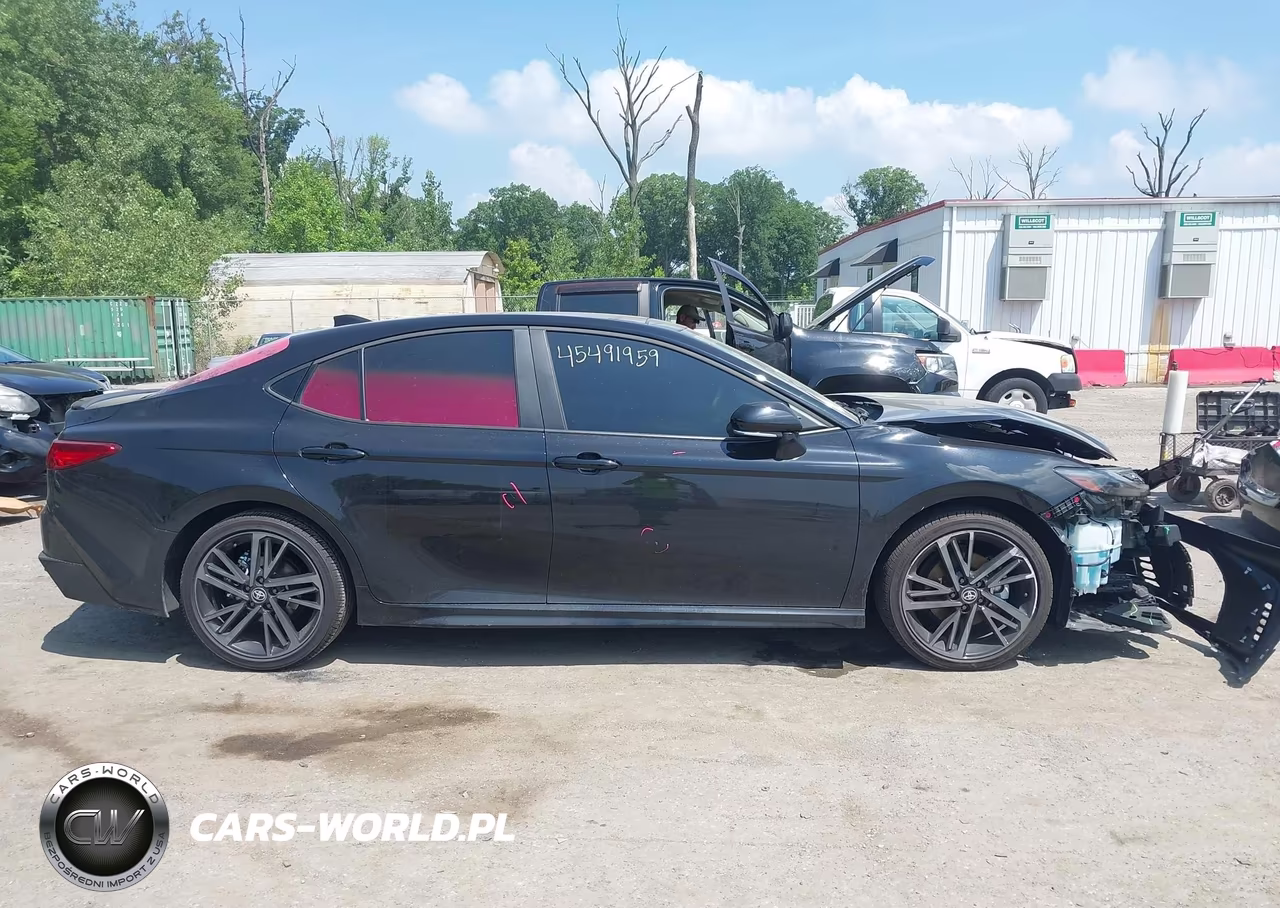 2025 Toyota Camry Xse VIN:4T1DAACK7SU204965 - 13