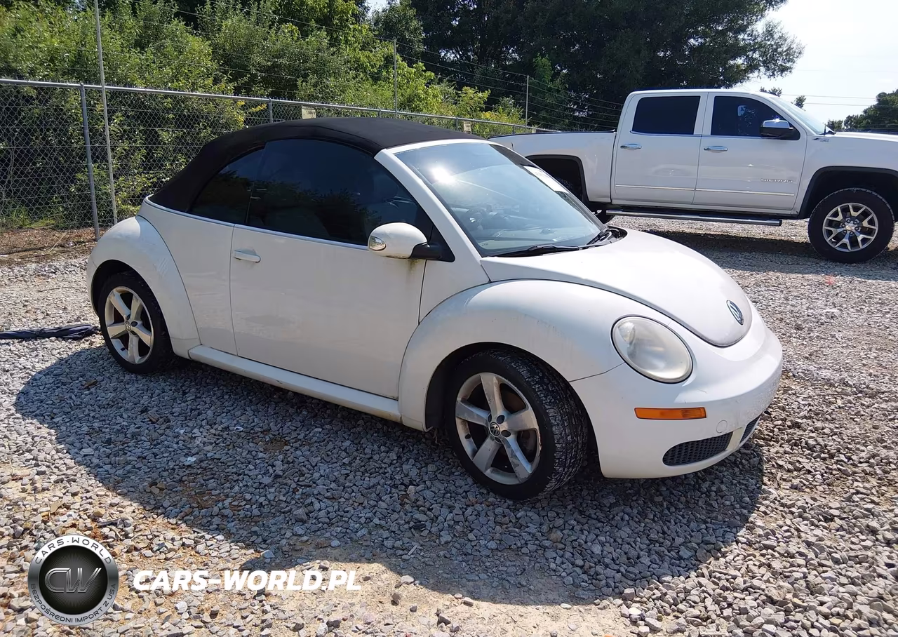 2007 Volkswagen New Beetle Triple White