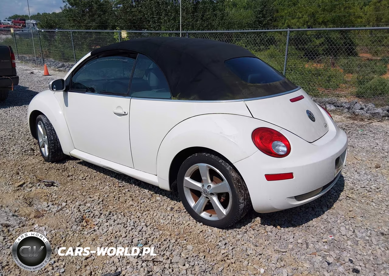 2007 Volkswagen New Beetle Triple White VIN:3VWFF31Y67M411339 - 3