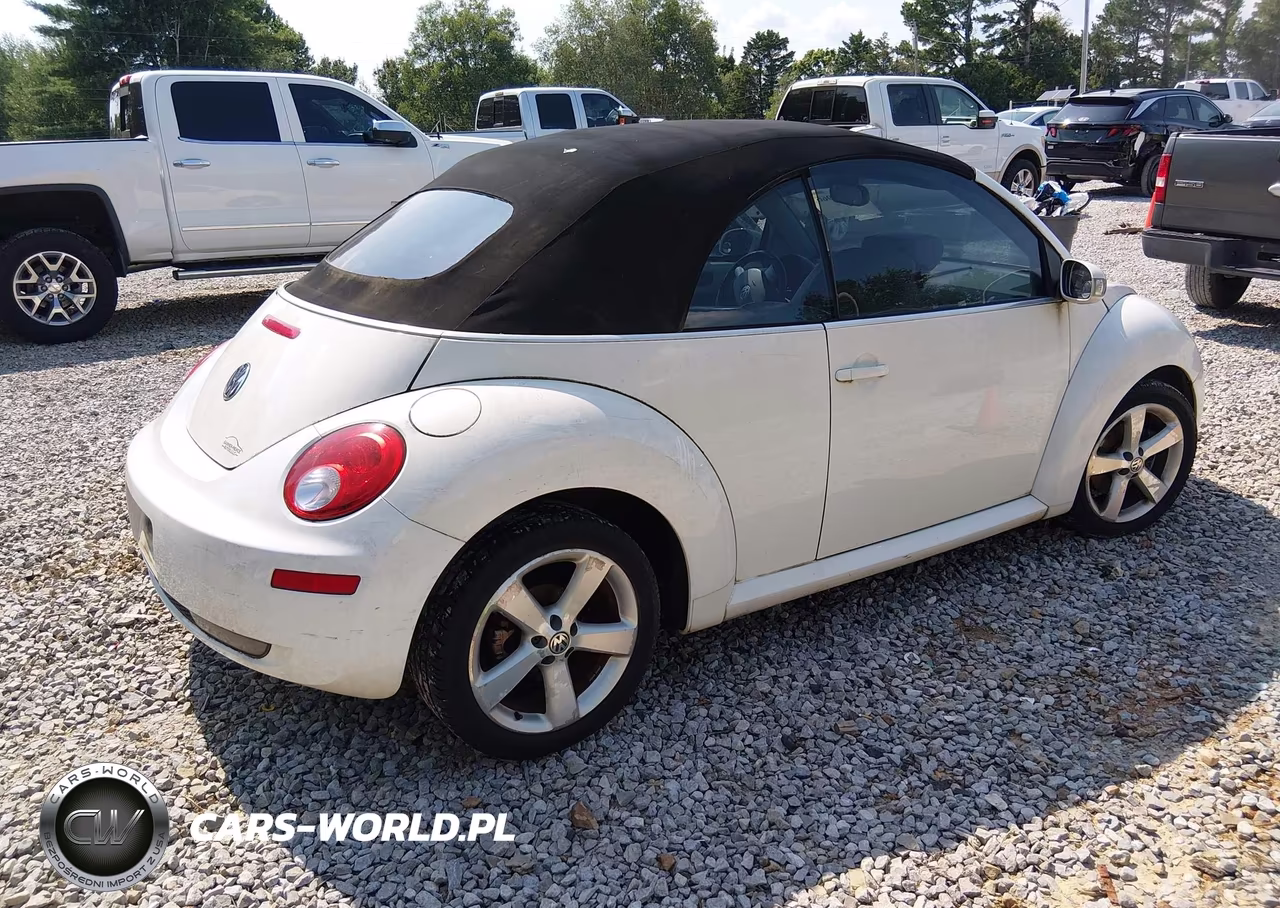 2007 Volkswagen New Beetle Triple White VIN:3VWFF31Y67M411339 - 4