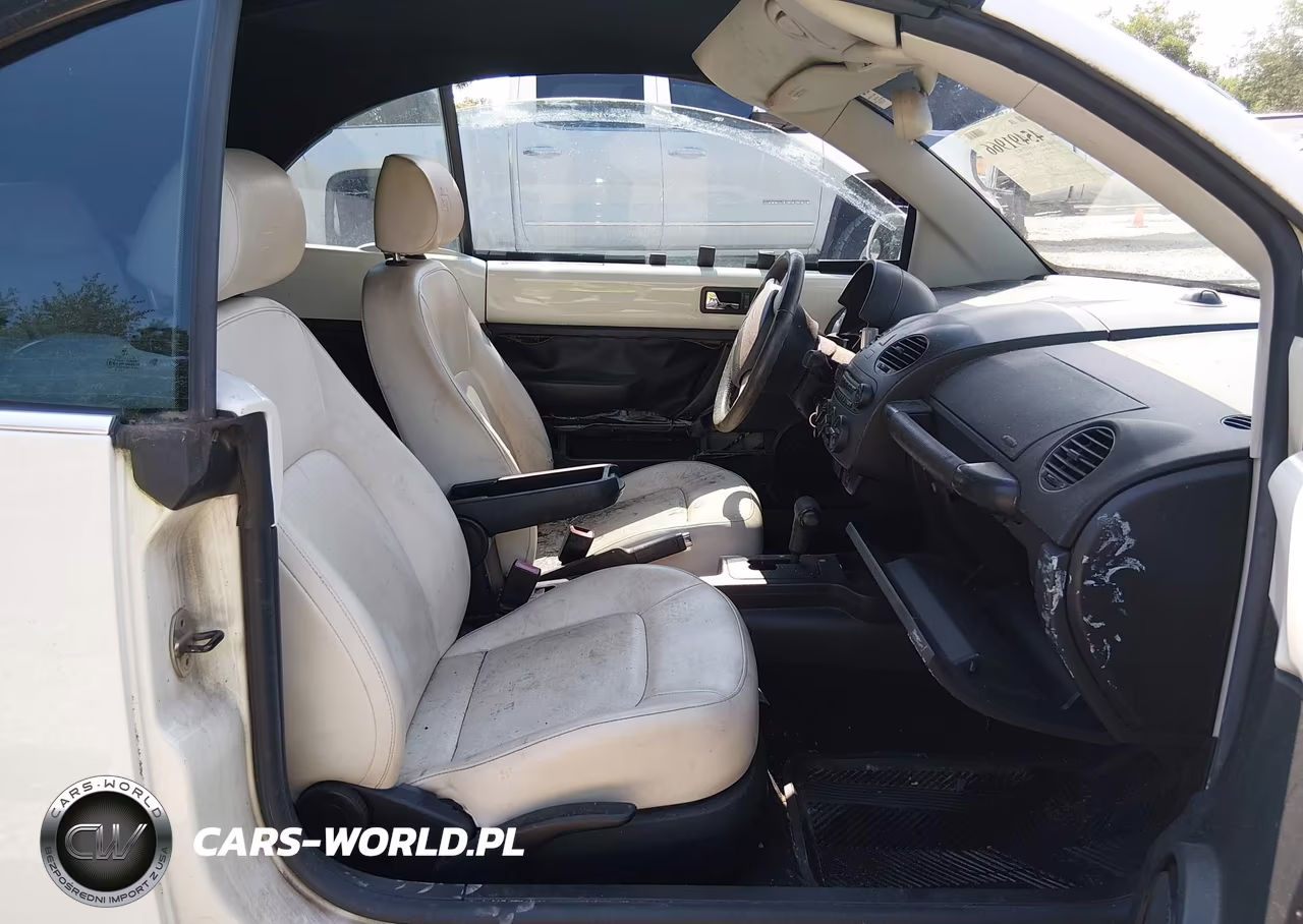 2007 Volkswagen New Beetle Triple White VIN:3VWFF31Y67M411339 - 5