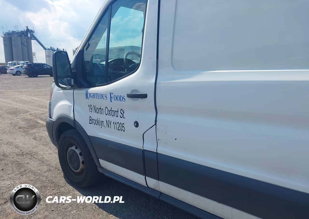2016 Ford Transit-250 VIN:1FTYR1CM2GKA41113 - 17
