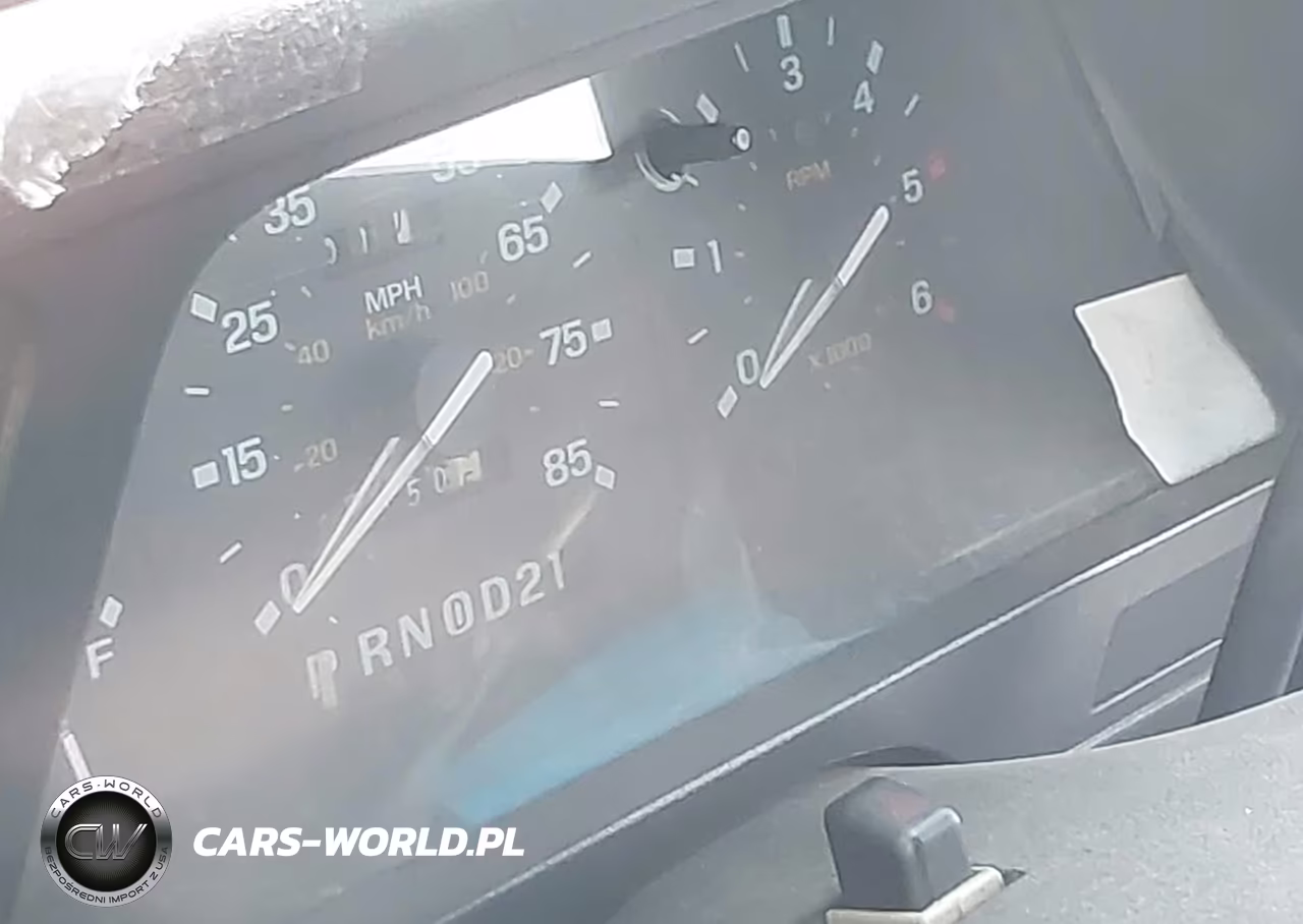 1992 Ford Explorer VIN:1FMDU34X2NUC70261 - 7