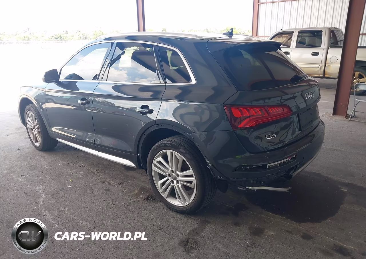 2018 Audi Q5 2.0T Premium VIN:WA1BNAFY6J2159750 - 3