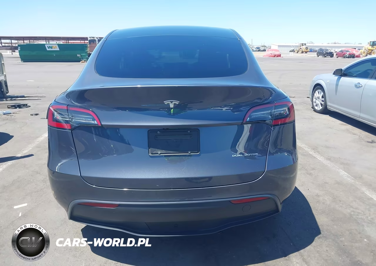 2023 Tesla Model Y Awd-Long Range Dual Motor All-Wheel Drive VIN:7SAYGDEE6PA210950 - 17