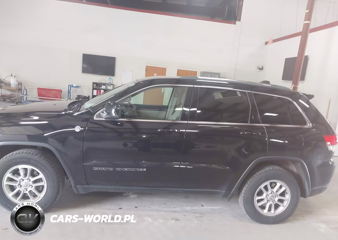 2018 Jeep Grand Cherokee Laredo E 4X4 VIN:1C4RJFAG0JC373641 - 20