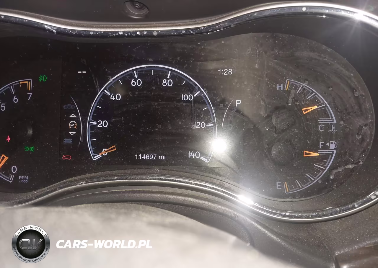 2018 Jeep Grand Cherokee Laredo E 4X4 VIN:1C4RJFAG0JC373641 - 21