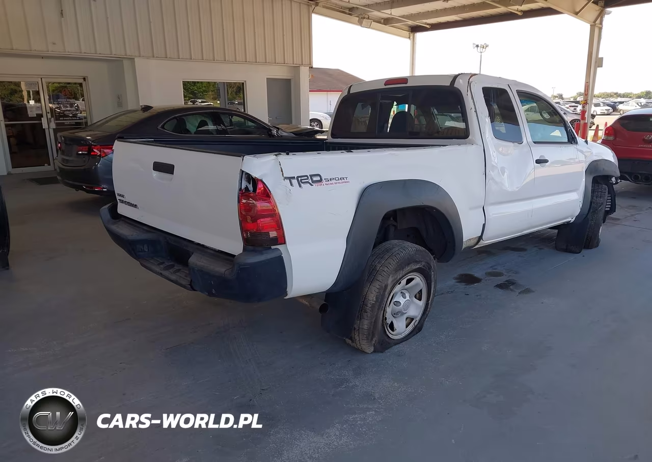 2015 Toyota Tacoma Prerunner VIN:5TFTX4GNXFX043522 - 4