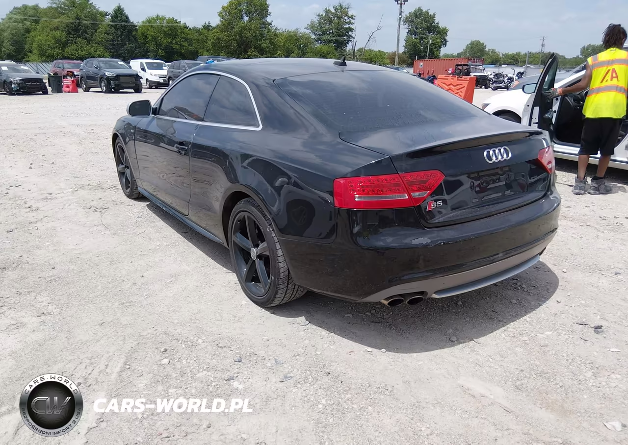 2012 Audi S5 Premium Plus VIN:WAUCVAFR8CA003816 - 3