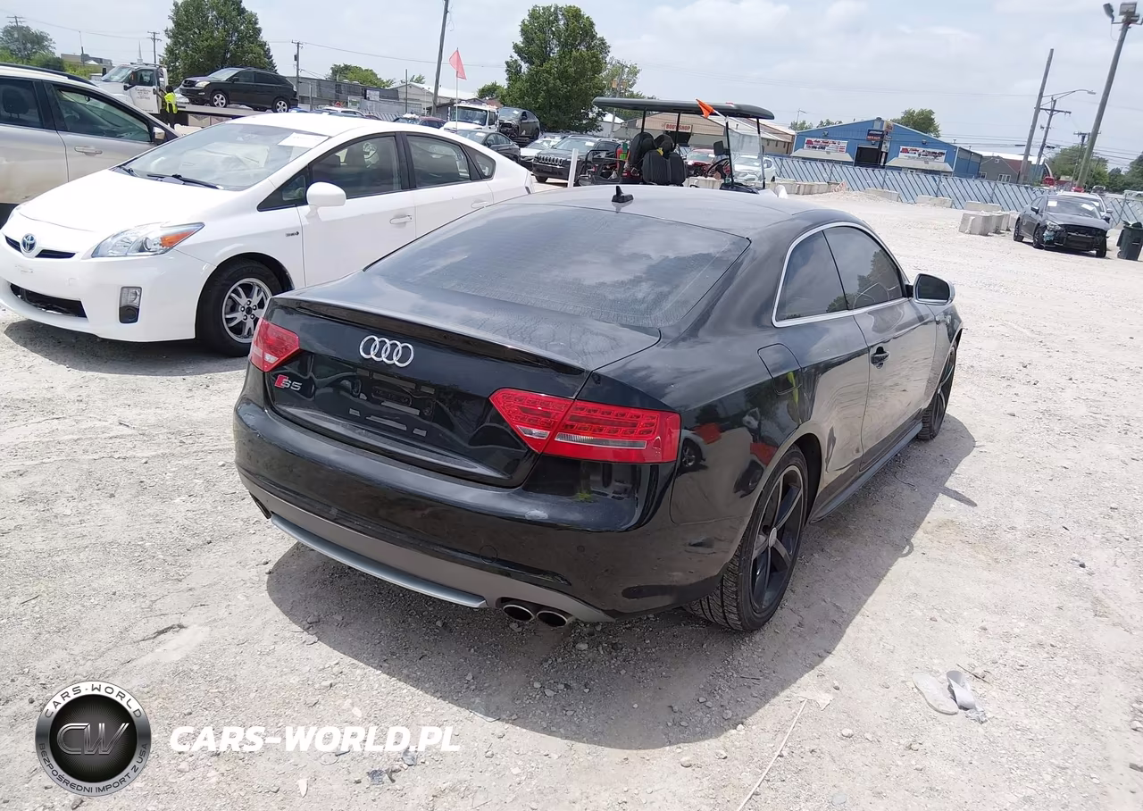 2012 Audi S5 Premium Plus VIN:WAUCVAFR8CA003816 - 4