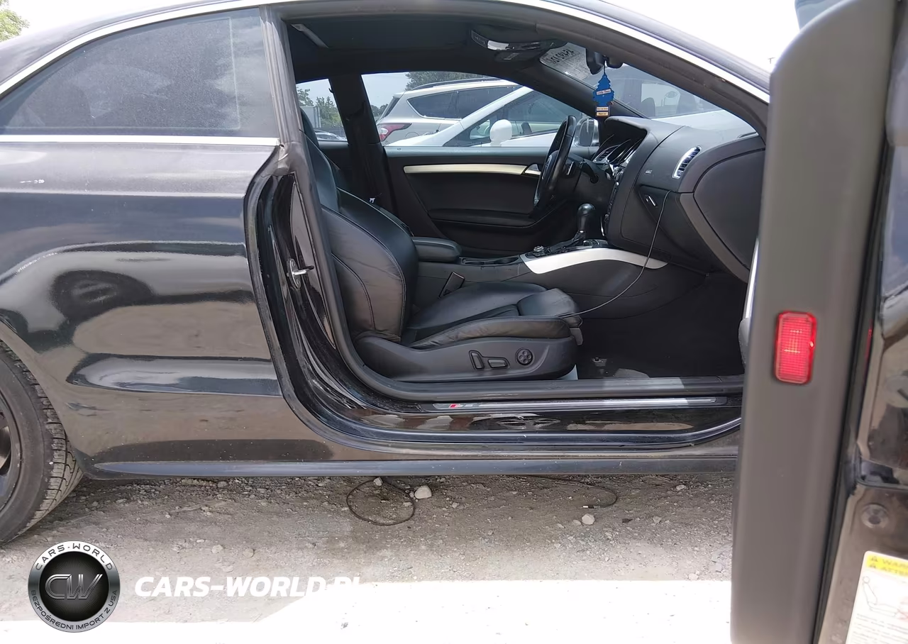 2012 Audi S5 Premium Plus VIN:WAUCVAFR8CA003816 - 5