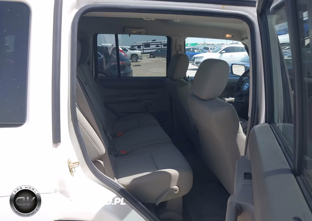 2007 Jeep Commander Sport VIN:1J8HH48K57C630431 - 7