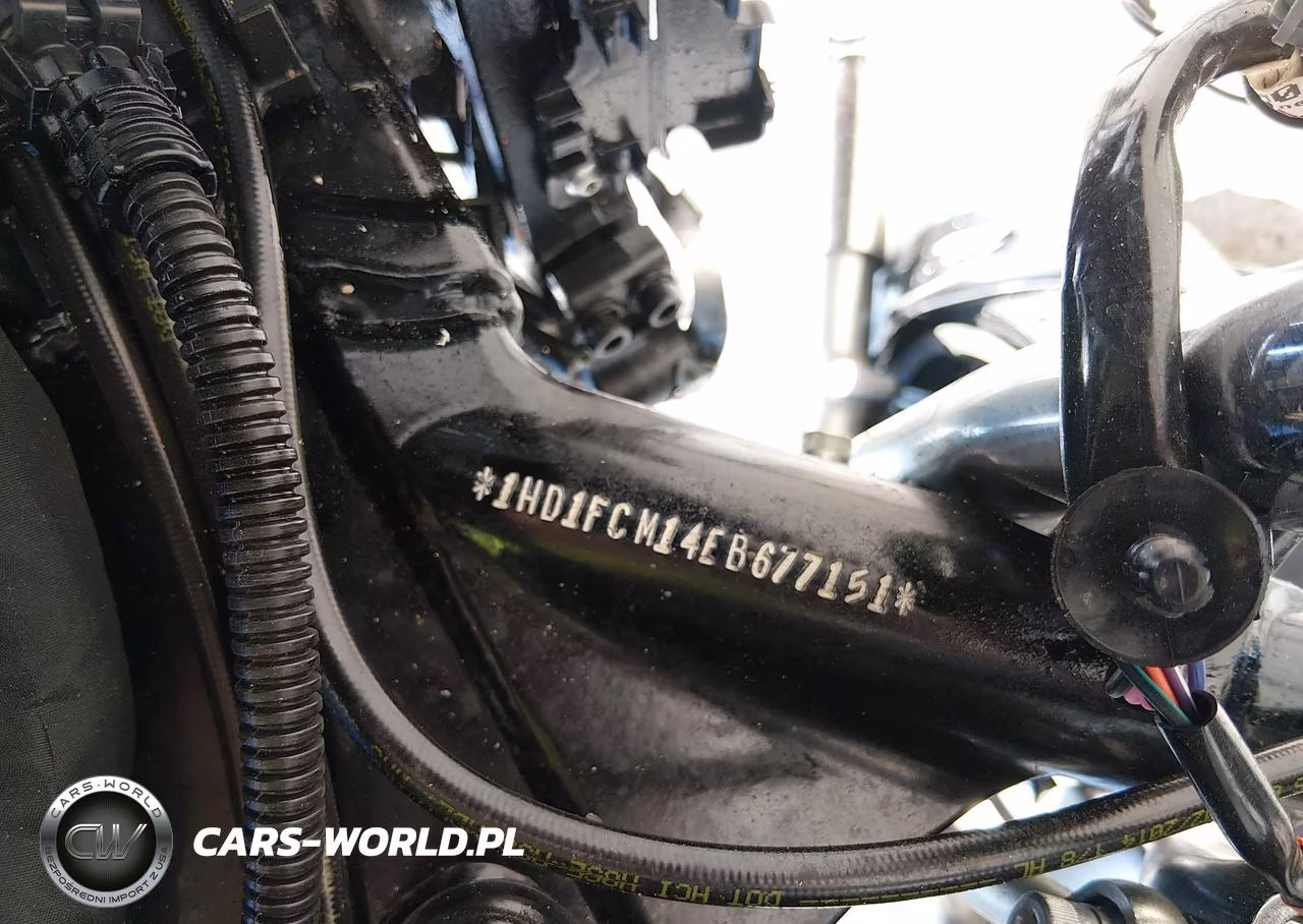 2014 Harley-Davidson Flhtcu Ultra Classic Electra Gld VIN:1HD1FCM14EB677151 - 10