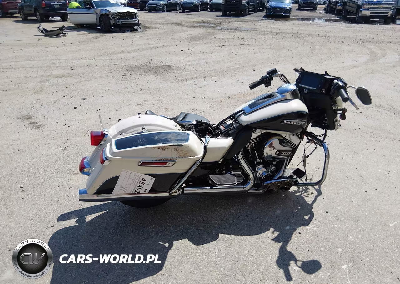 2014 Harley-Davidson Flhtcu Ultra Classic Electra Gld VIN:1HD1FCM14EB677151 - 12