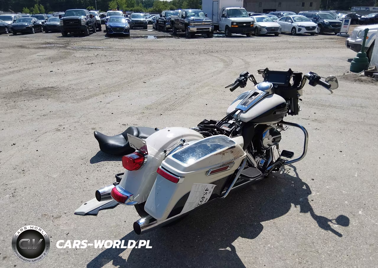 2014 Harley-Davidson Flhtcu Ultra Classic Electra Gld VIN:1HD1FCM14EB677151 - 4