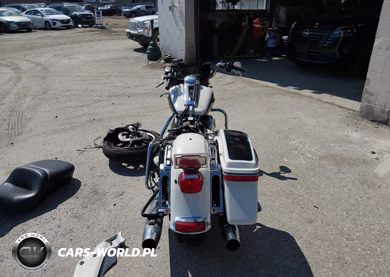 2014 Harley-Davidson Flhtcu Ultra Classic Electra Gld VIN:1HD1FCM14EB677151 - 6